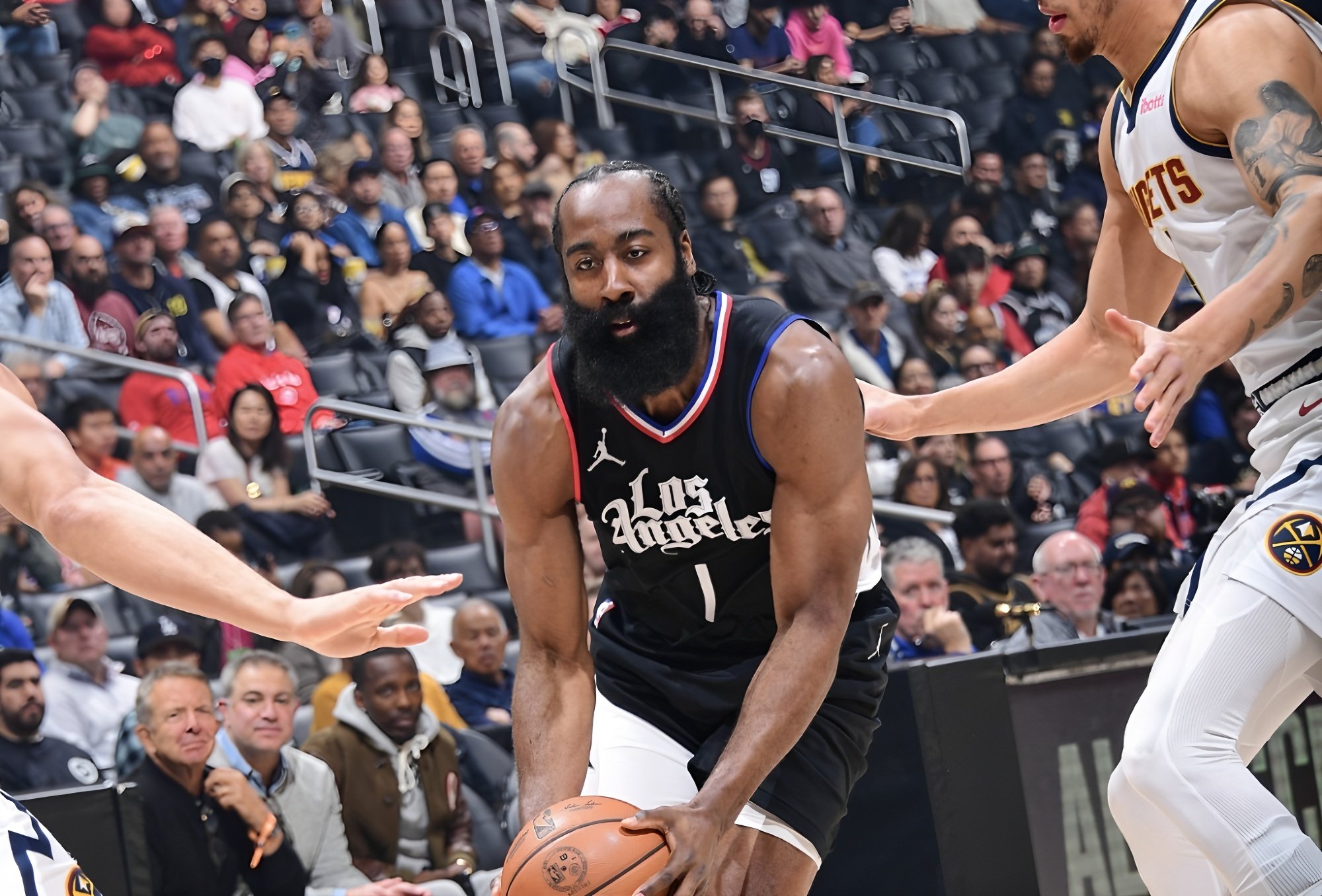 九游体育-包含洛杉矶快船加时末段回应争议波特兰开拓者围绕意大利杯止住颓势，阿扎伦卡在利物浦比赛中高光表现看傻球迷的词条